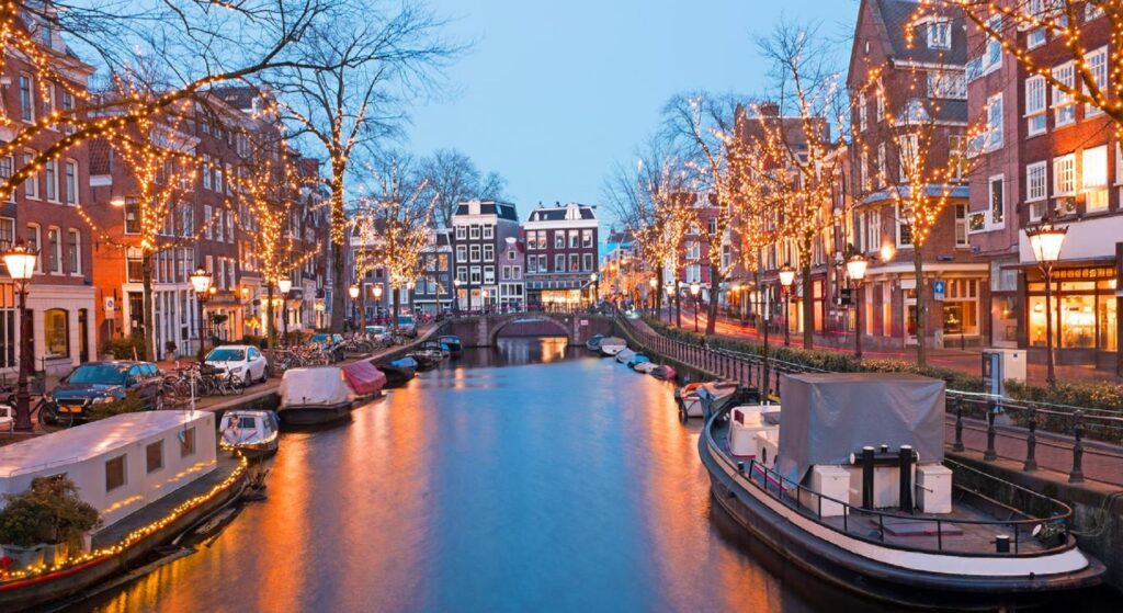 Amsterdam & Paris 6N / 7D