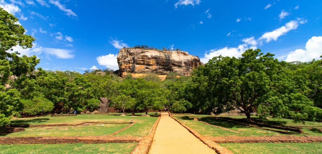 Sri Lanka - Culture, Nature & Coastal Charm