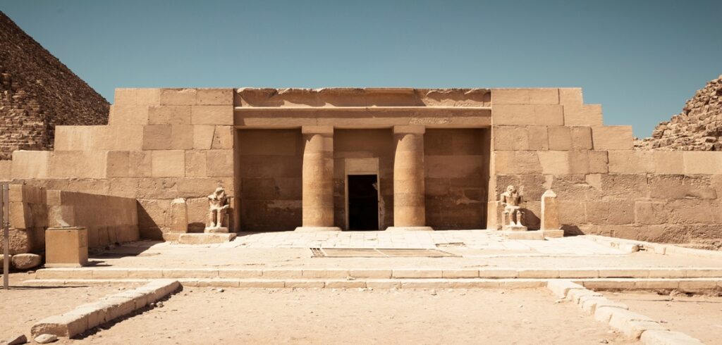 SAIL THROUGH ANCIENT EGYPT