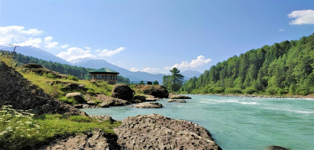 Mesmerizing Kashmir Retreat
