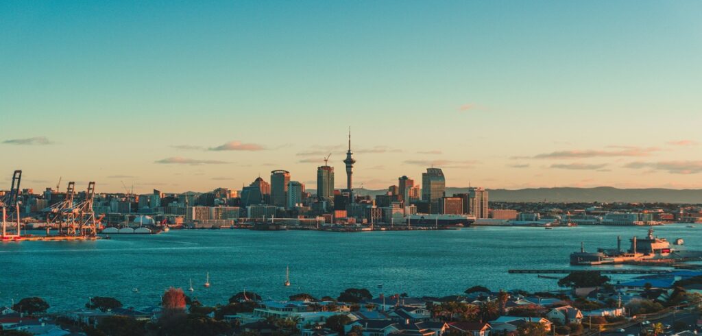 Auckland to Rotorua Explorer