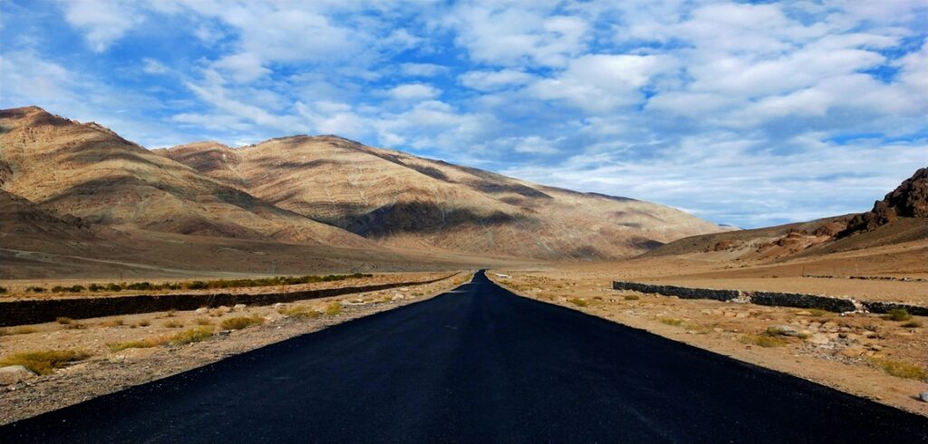 5-Day Ladakh Heights & Valleys